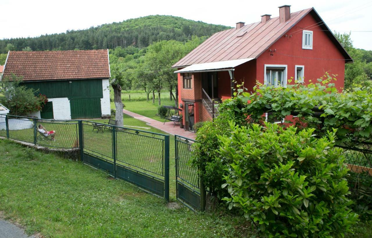 Holiday Home Modric Otočac Exteriör bild